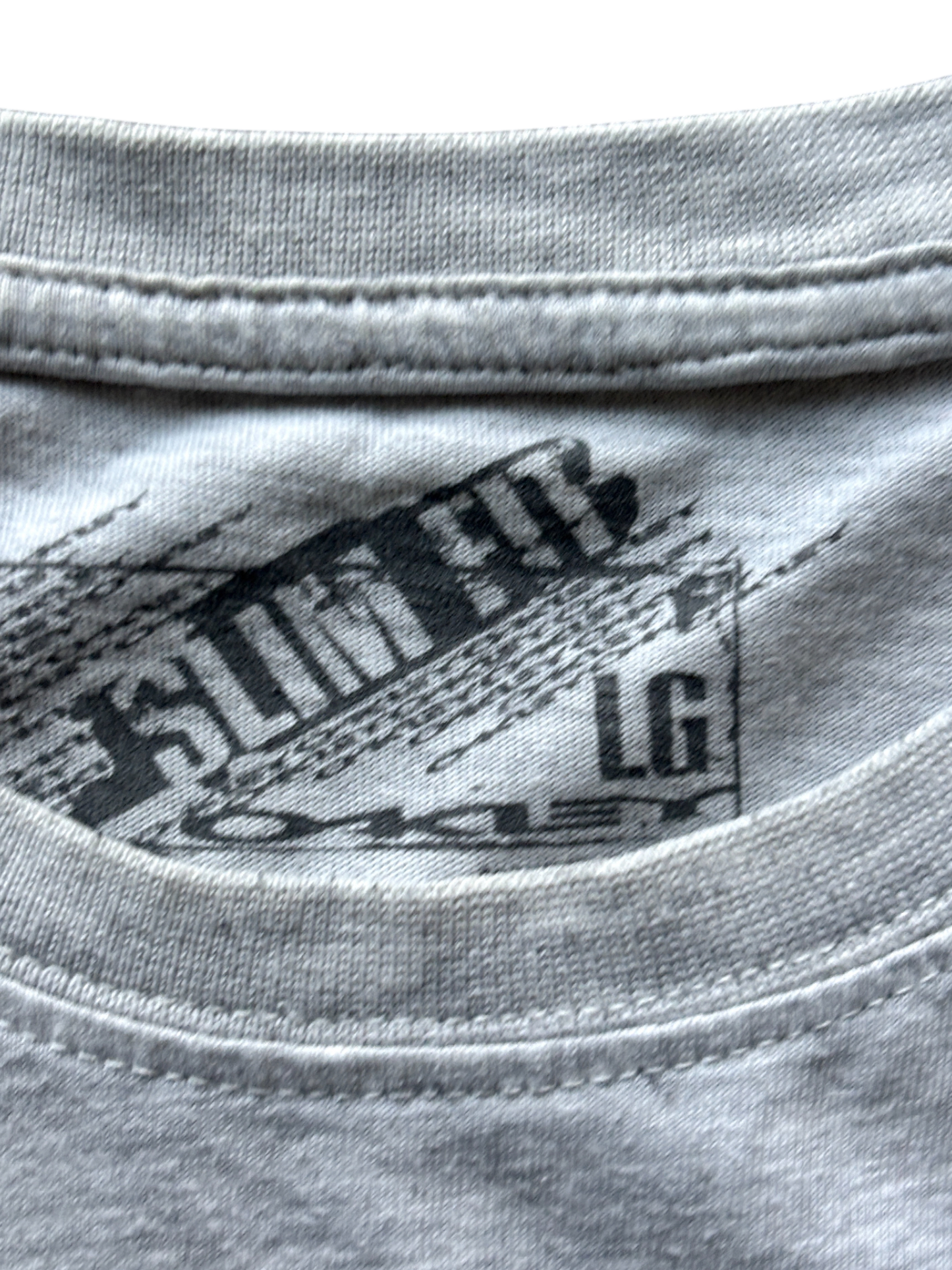 2000's Oakley Gray Graphic Tee (M)