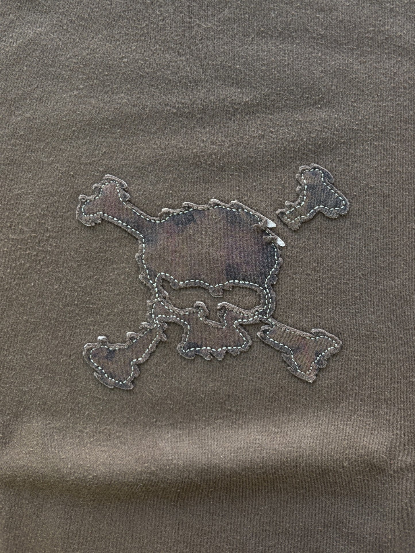 00'S OAKLEY EMBROIDERED SKULL TEE