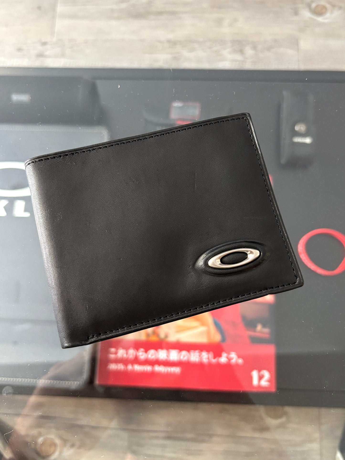 00'S DEADSTOCK OAKLEY SMALL ICON LEATHER WALLET