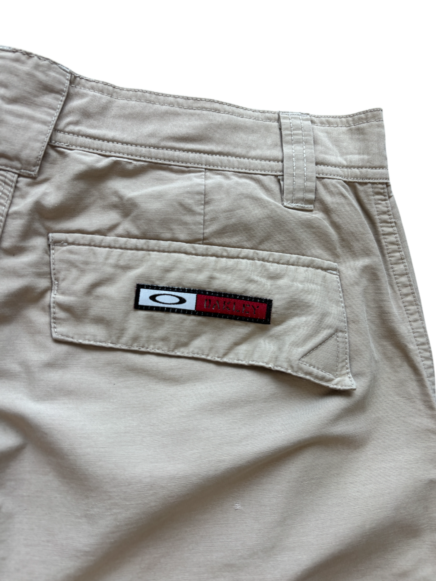 00'S OAKLEY EMBROIDERED SKULL CARGO SHORTS