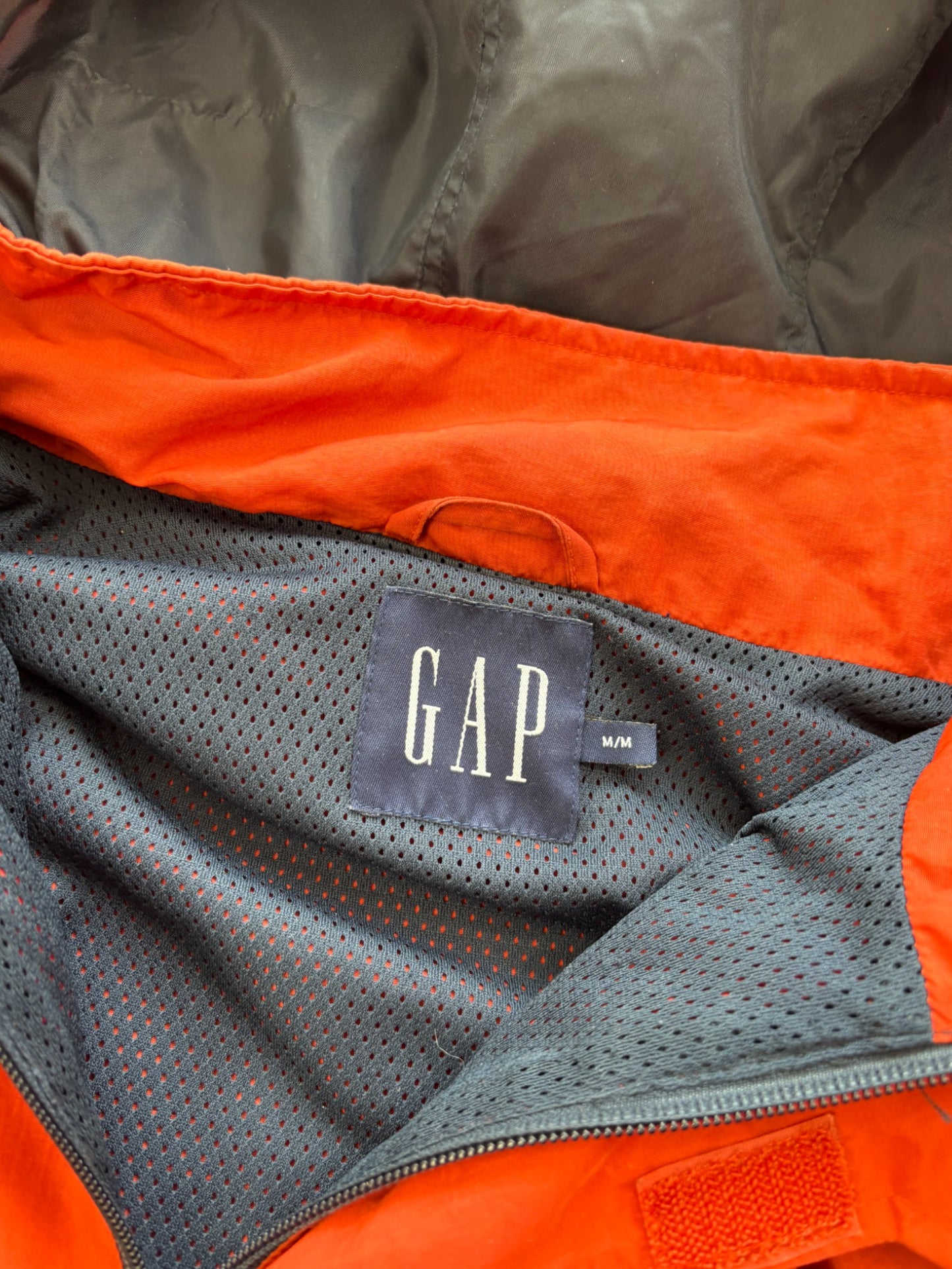 EARLY 2000'S GAP TANGERINE PACKABLE ANORAK