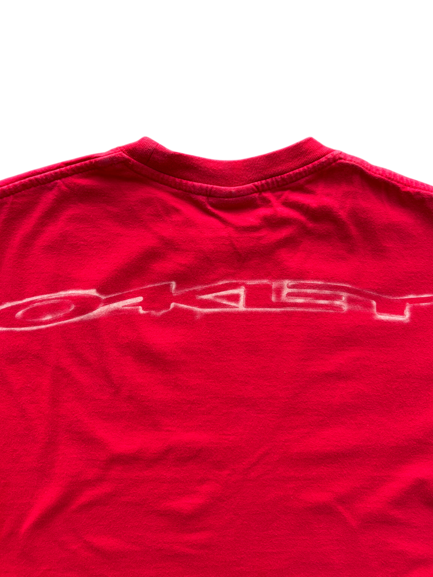 EARLY 00'S OAKLEY ICON / SPELL OUT RED GRAPHIC TEE