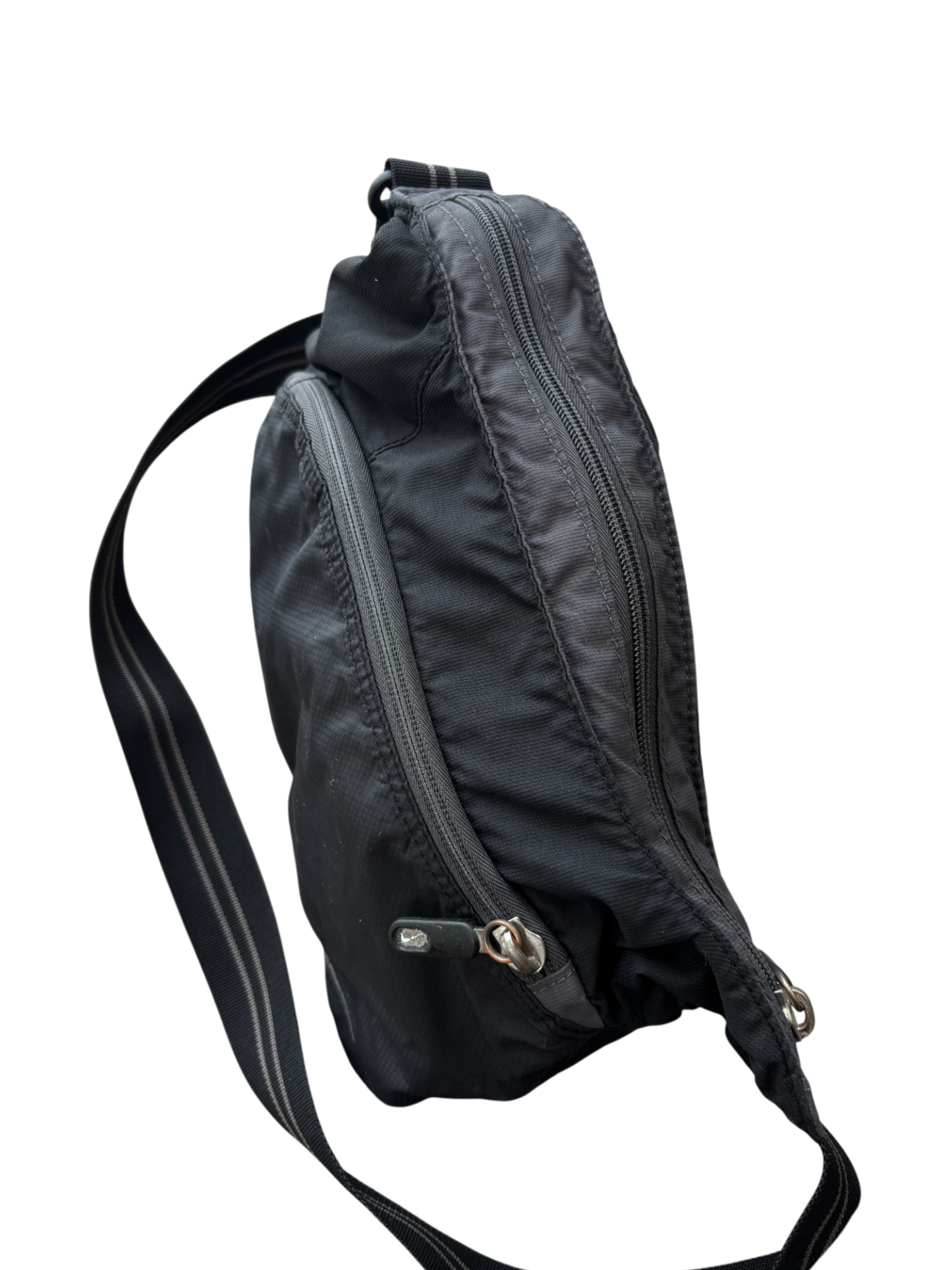 Nike Embroidered Swoosh Shoulder Bag