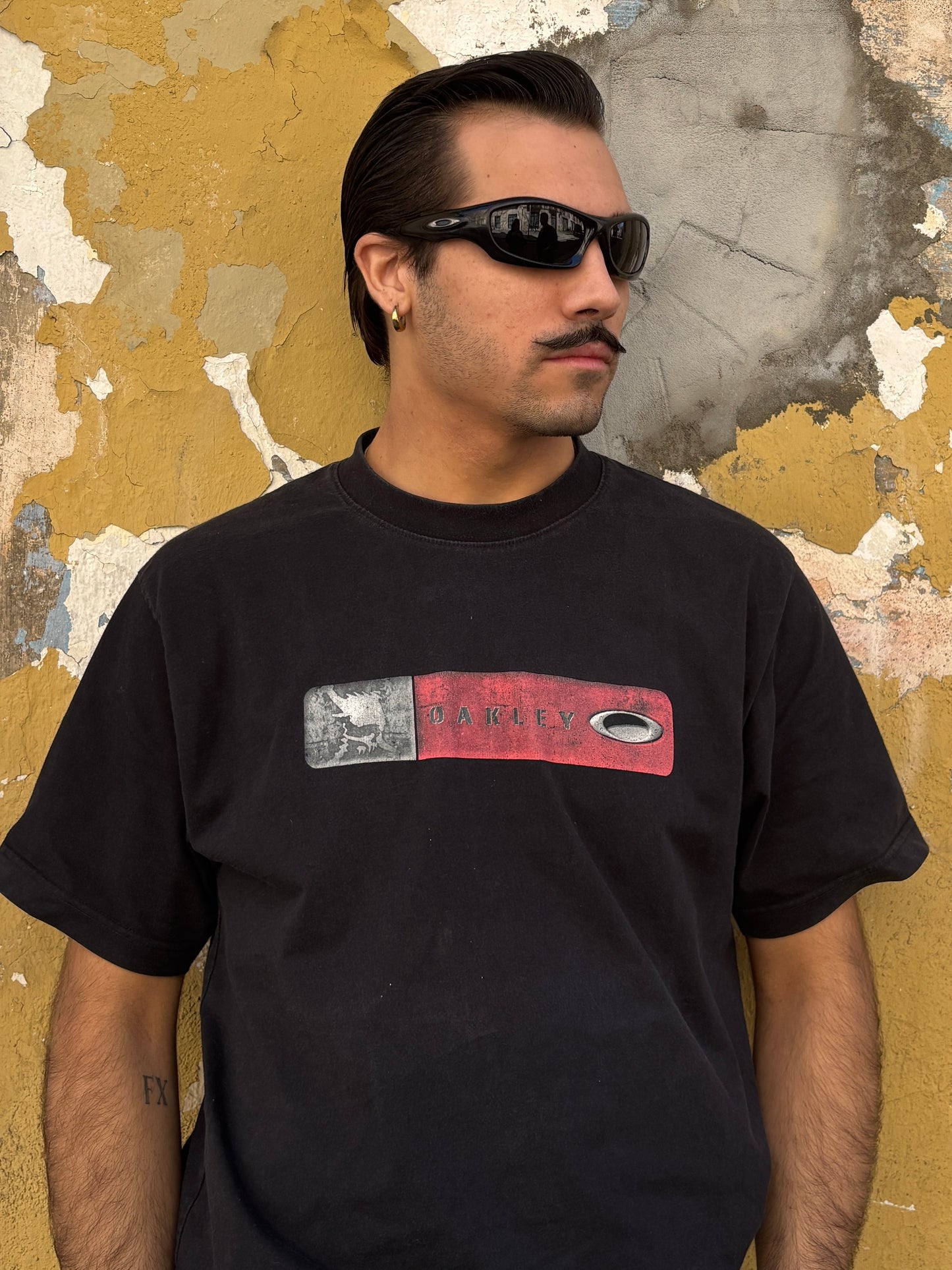 00's Oakley Skull Spell Out Tee