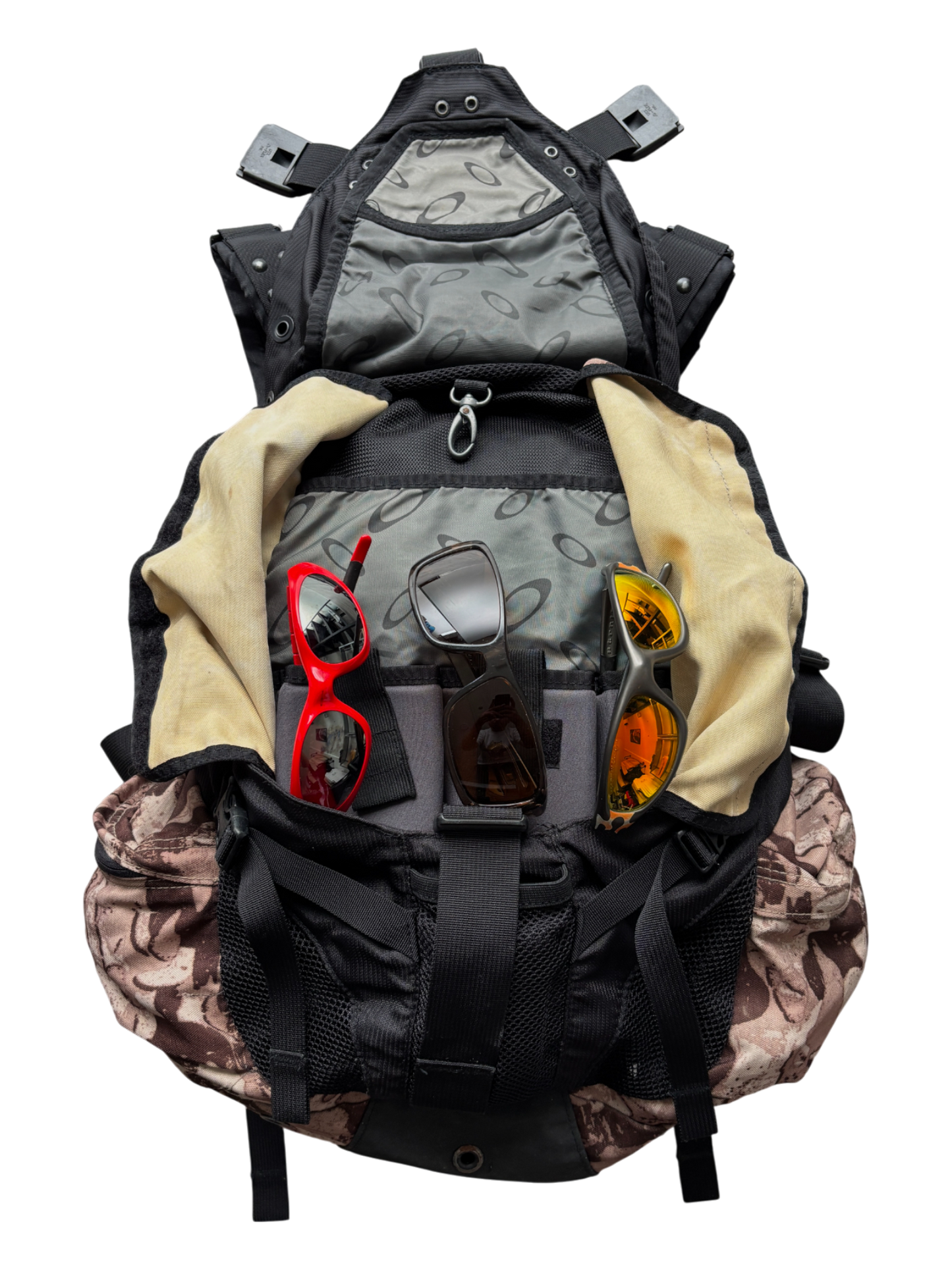 OAKLEY ICON BACKPACK 3.0 DESSERT CAMO