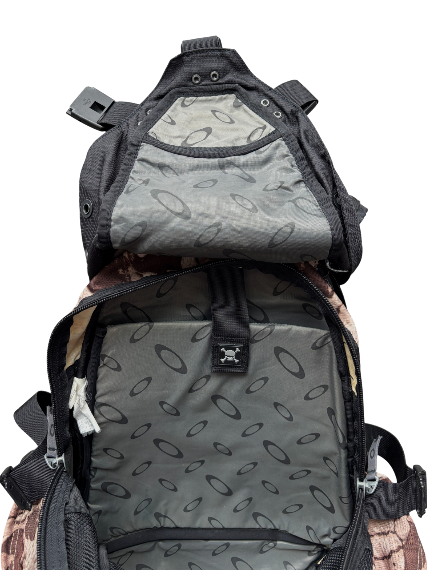 OAKLEY ICON BACKPACK 3.0 DESSERT CAMO