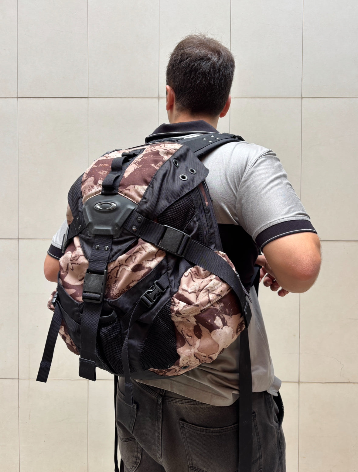 OAKLEY ICON BACKPACK 3.0 DESSERT CAMO