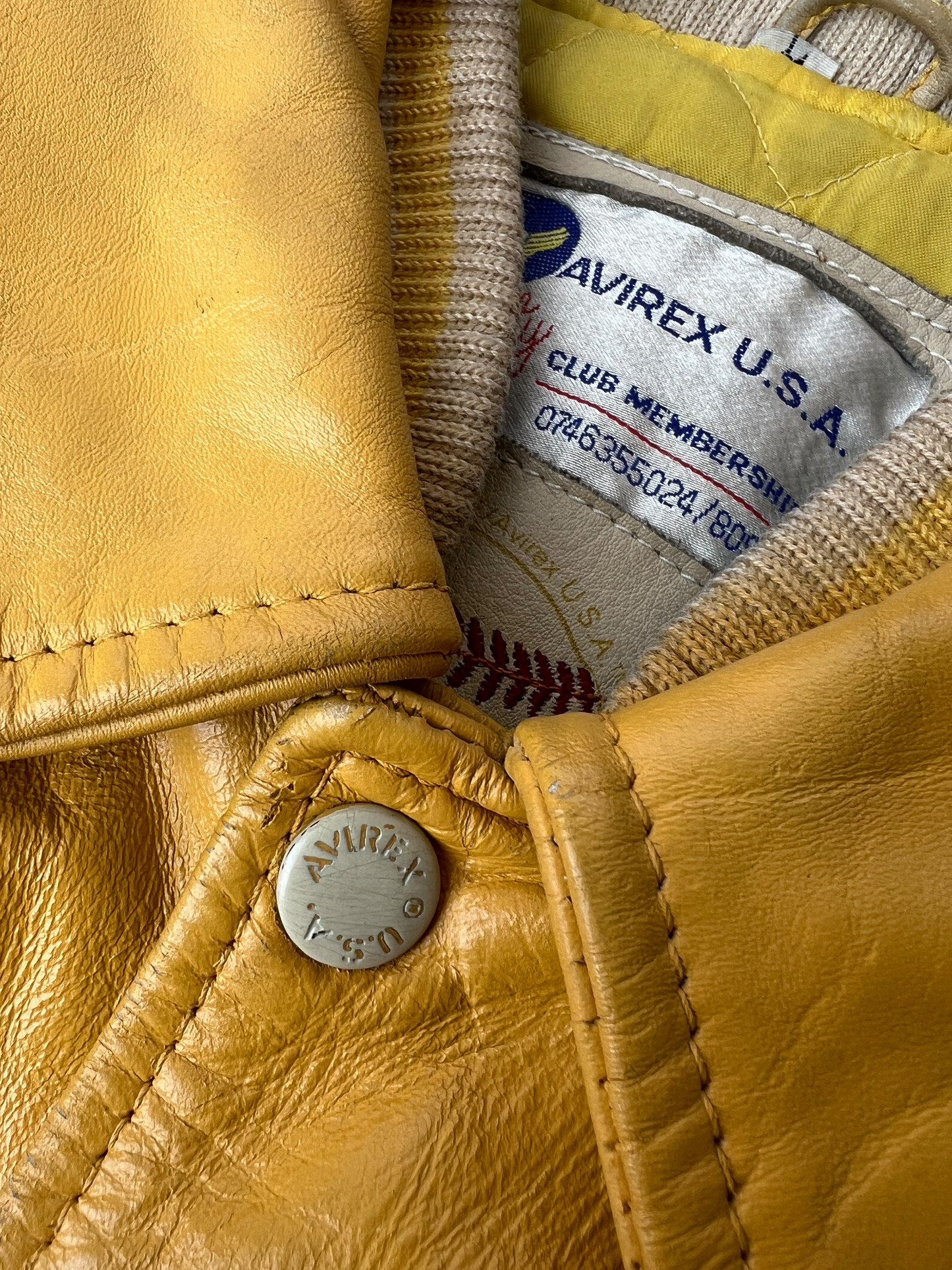 90s Rare Avirex Baseball National Champs jacket - L