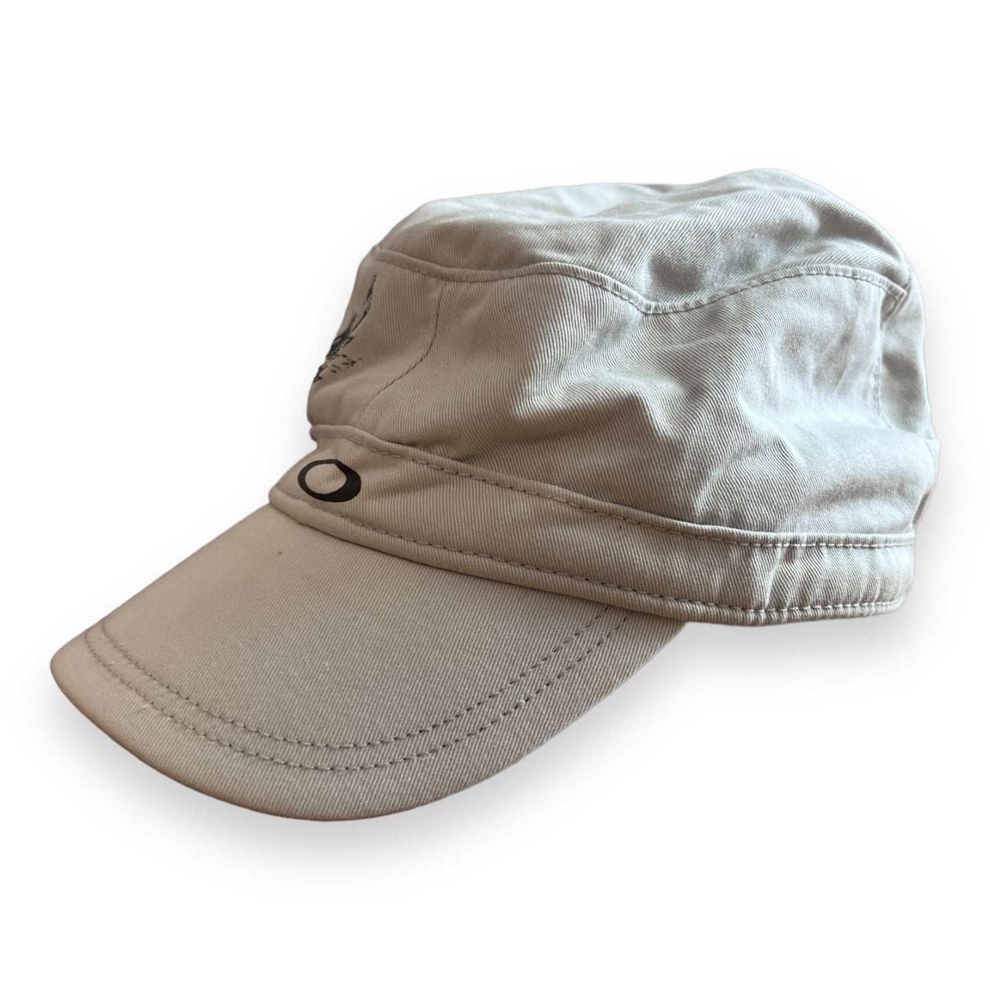 Oakley skull vintage trucker hat
