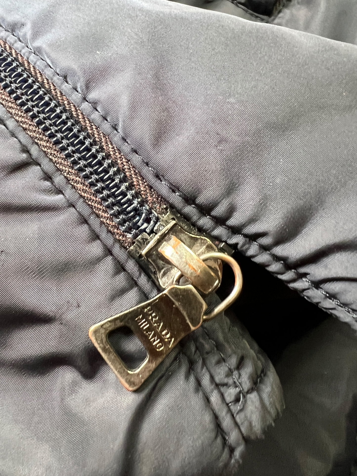 Prada Línea Rossa padded parka - L