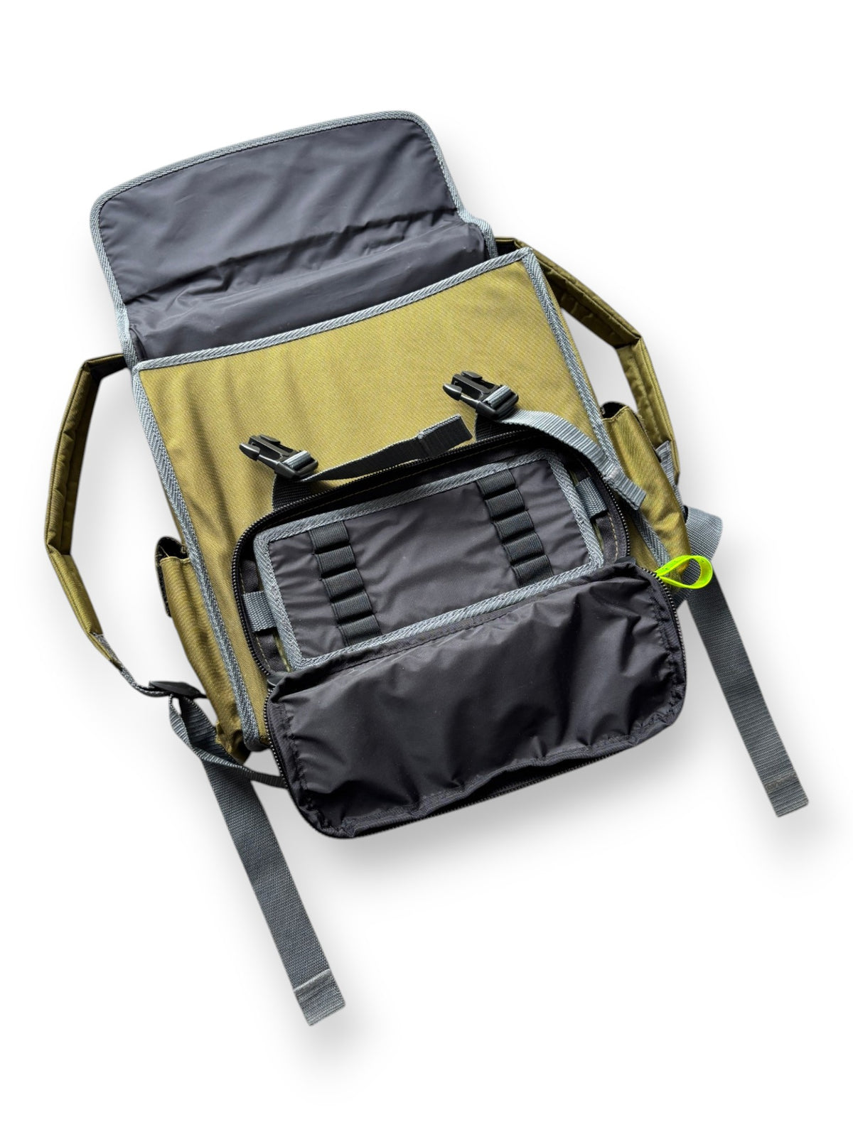 2000's Diesel Sub Zero Ice Station Backpack Olive - view 5