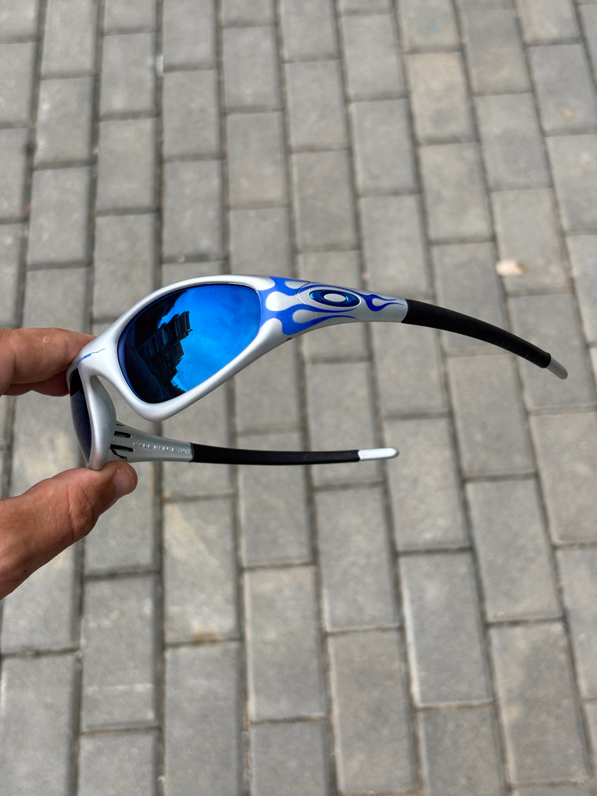 Oakley Straight Jacket Blue Flames