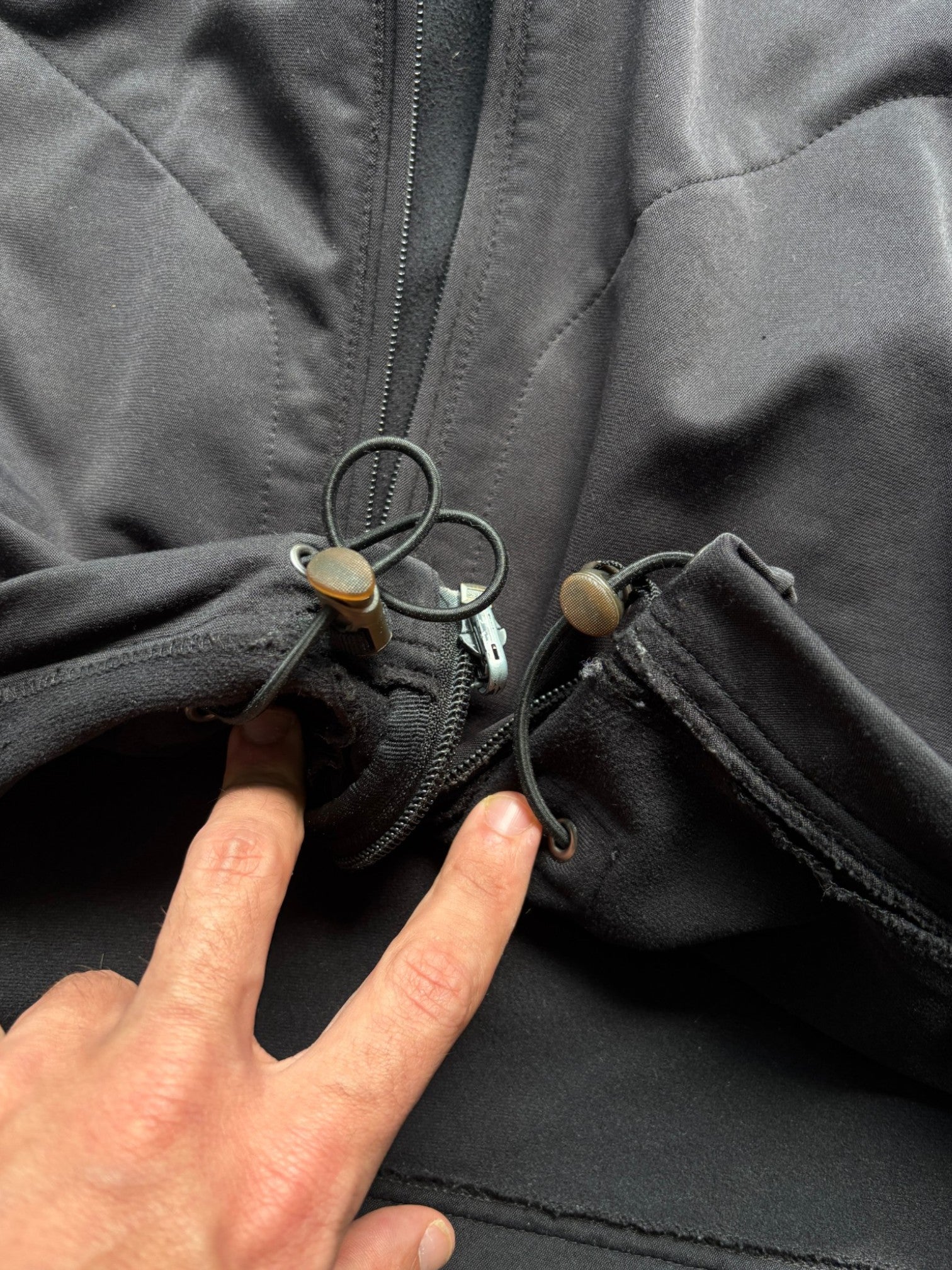 Early 2000's Oakley Black Sweater (L)