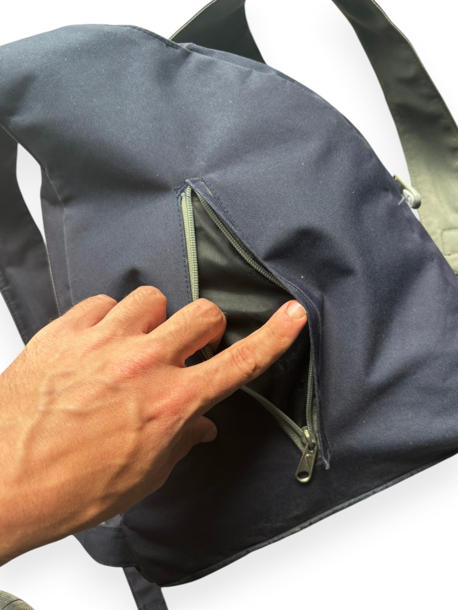 2000's Nike Magnetic Flap Backpack