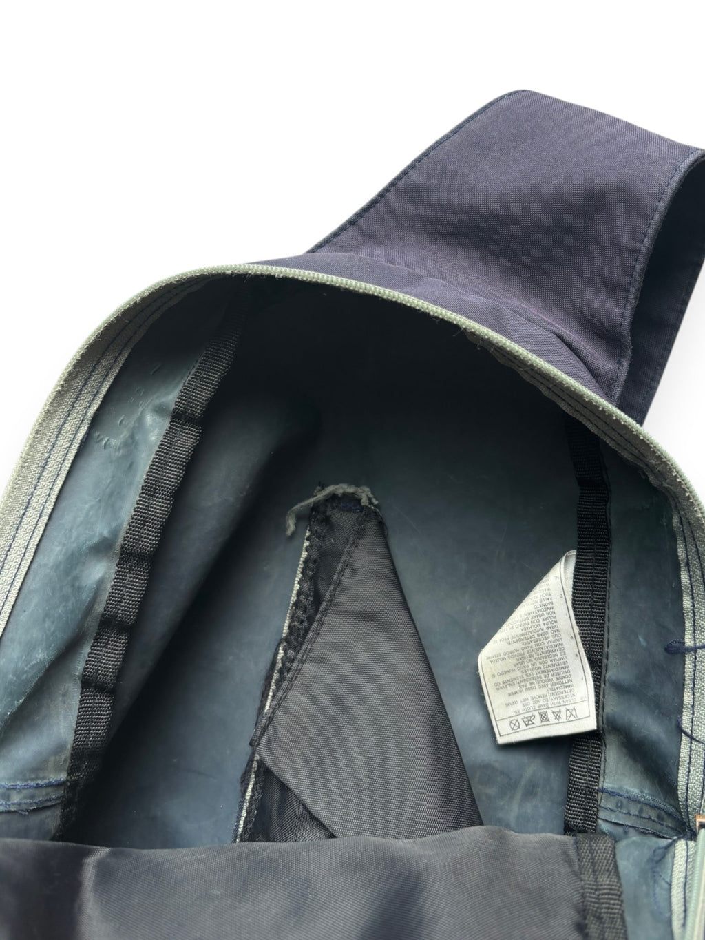 2000's Nike Magnetic Flap Backpack