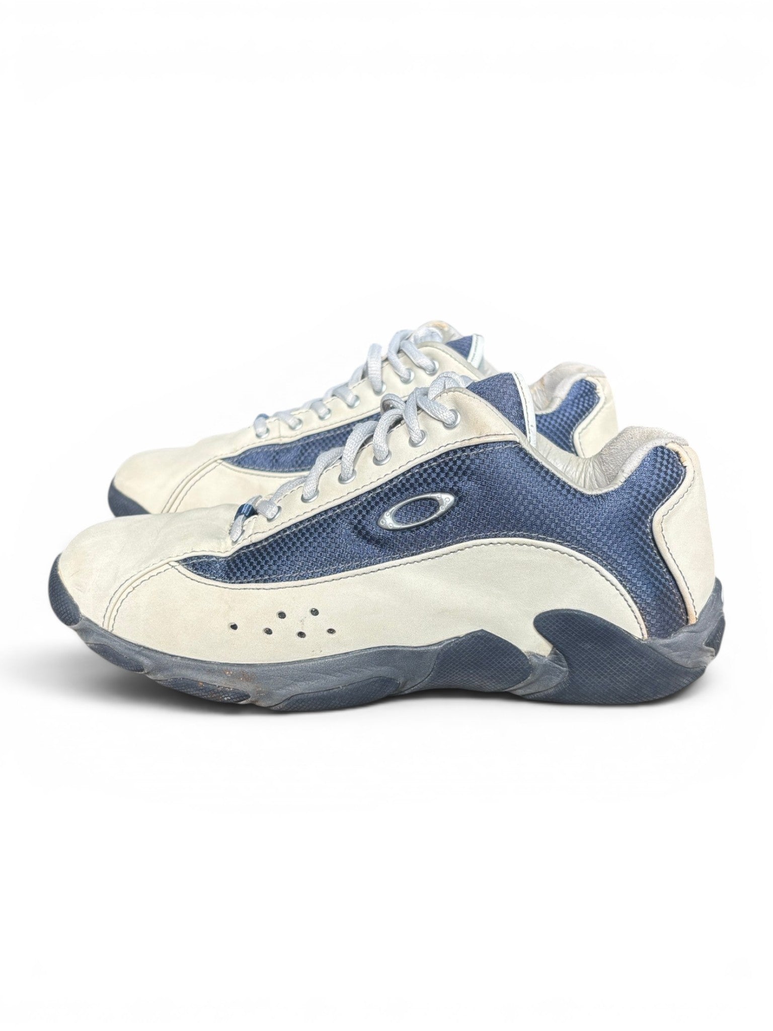 2002 Oakley Twitch Cement / Navy Low-top Shoes (42)
