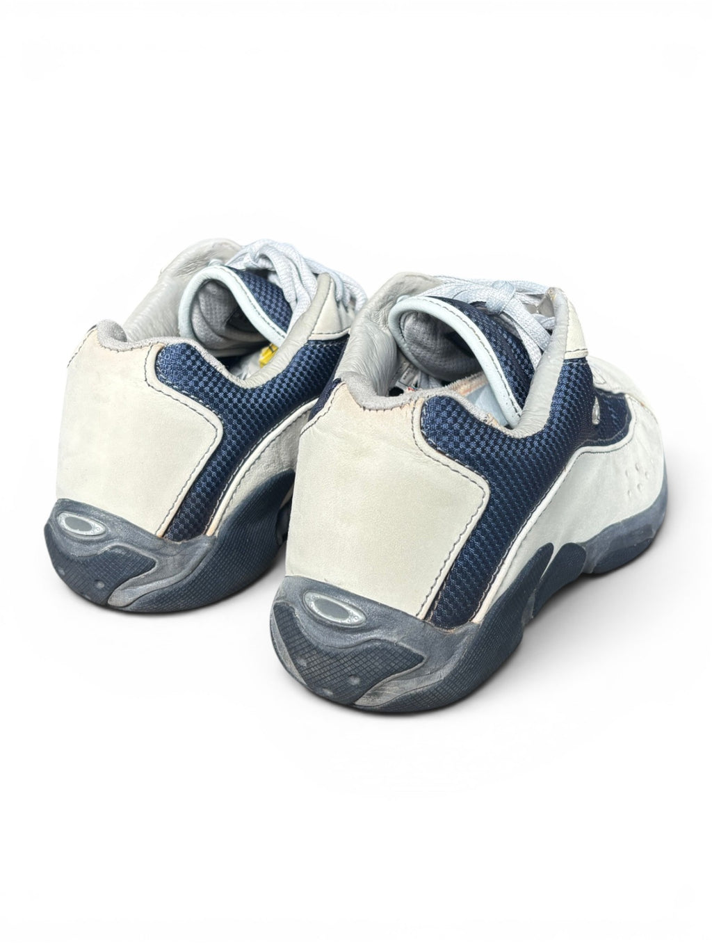 2002 Oakley Twitch Cement / Navy Low-top Shoes (42)