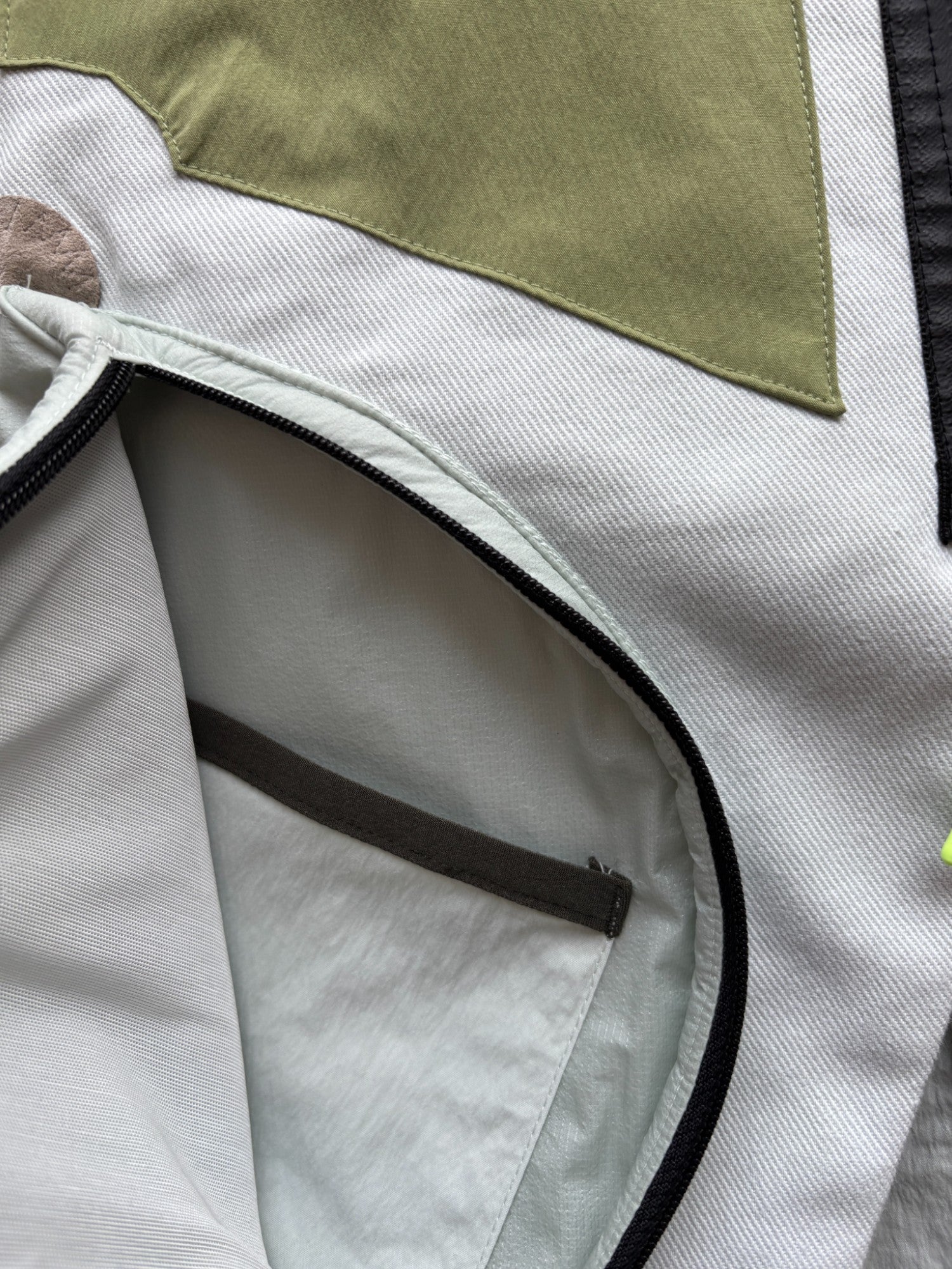 NIKE ISPA 2.0 MODULAR VEST