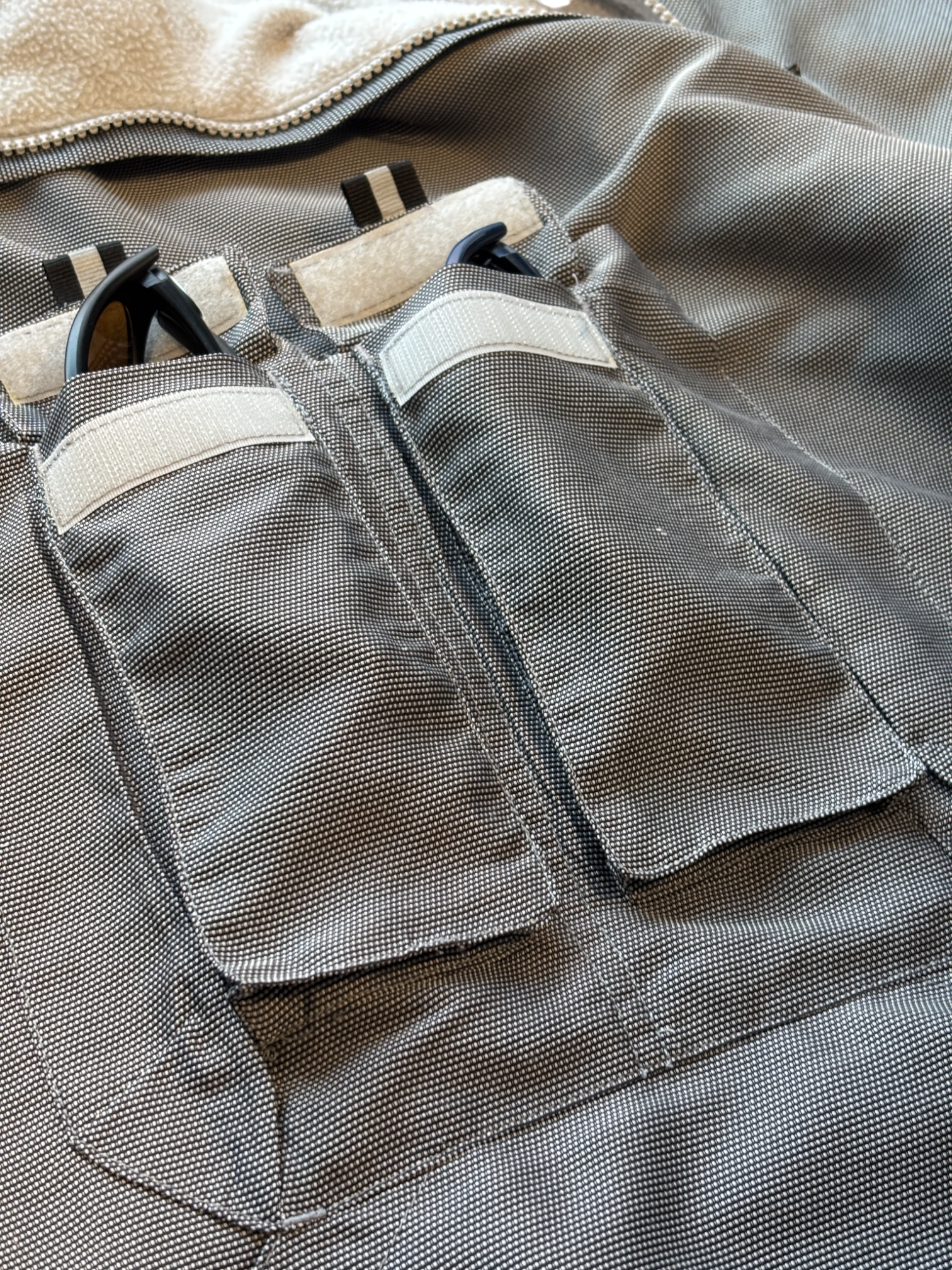2000's New Balance Iridescent Asymmetric Cargo Pocket Jacket (L)