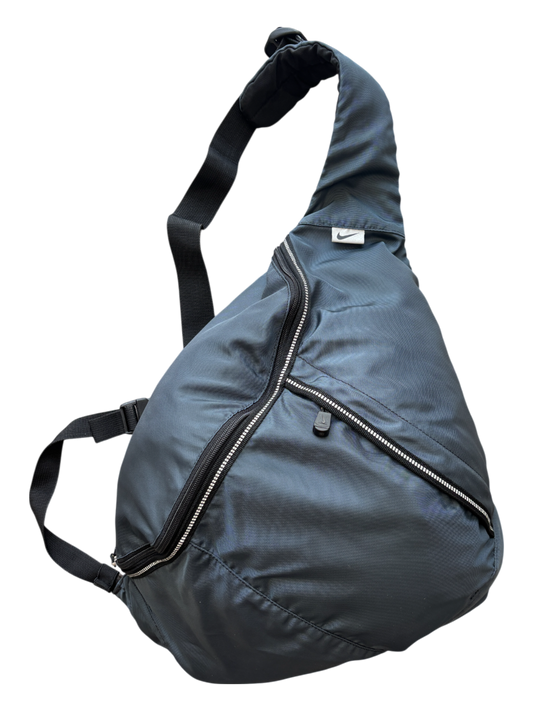 90'S NIKE TRI-HARNESS SLING BAG NAVY BLUE