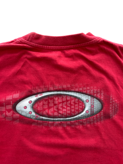 00'S OAKLEY RED ICON / SPELL OUT TEE