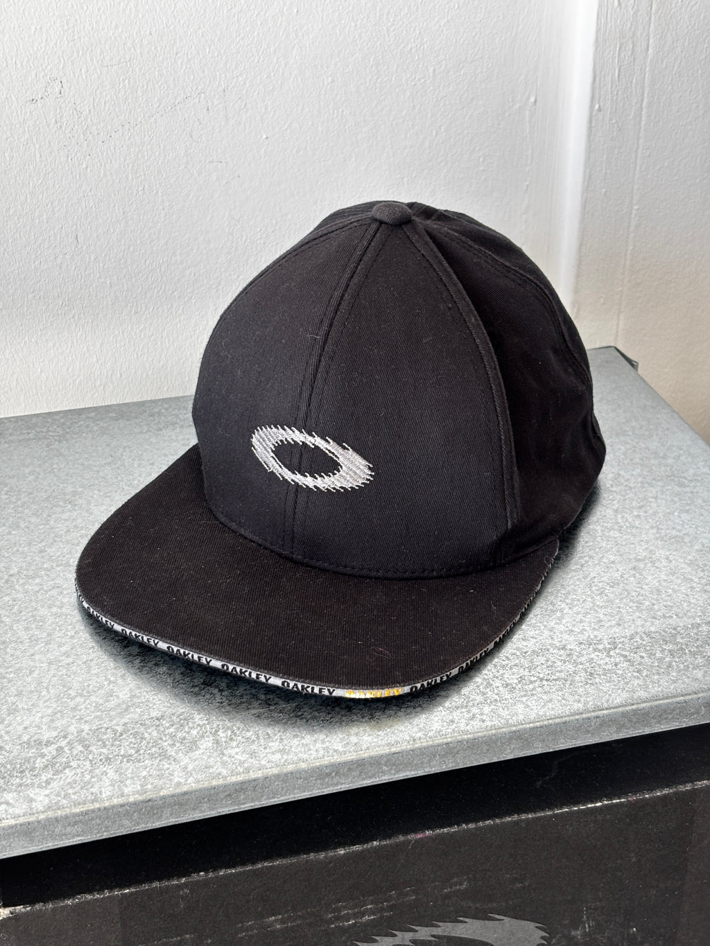 Oakley Static O six panel cap in black