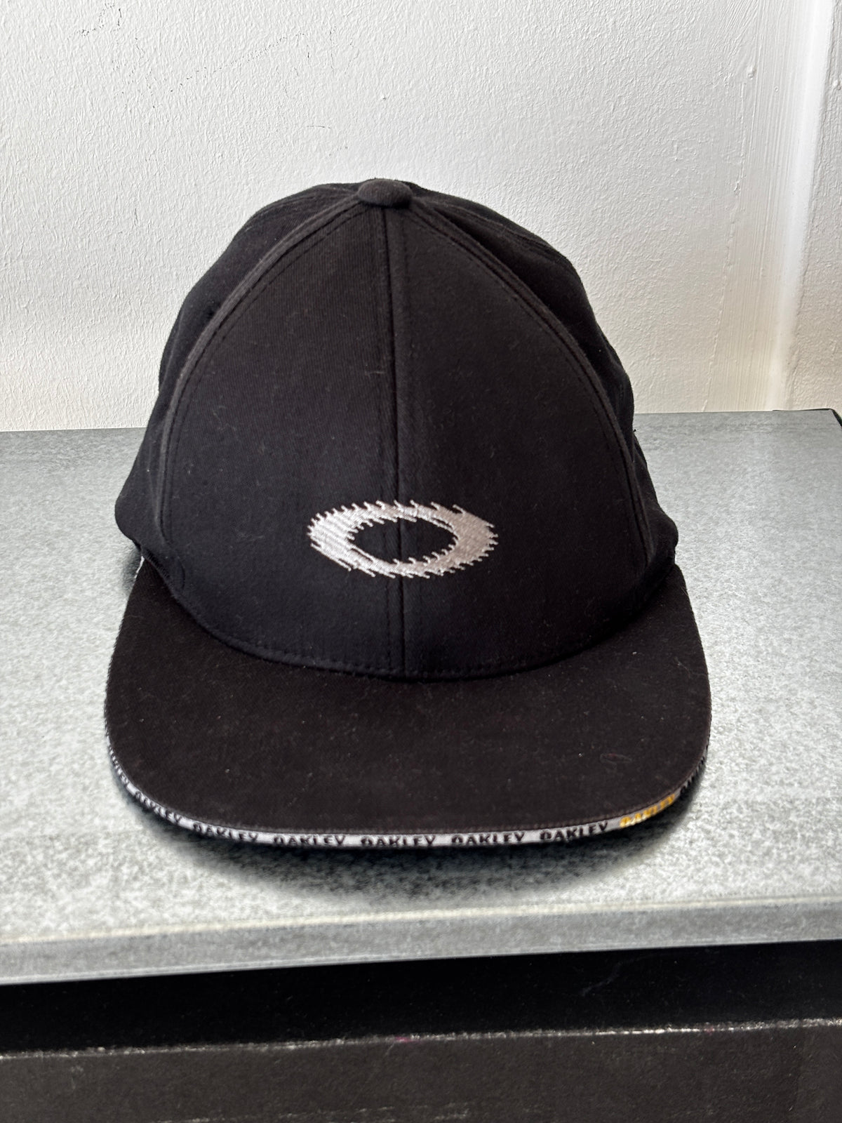 2000's Oakley Static O 6 Panel Cap (S-M) - view 2