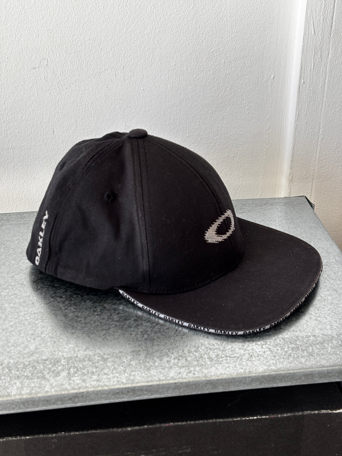 2000's Oakley Static O 6 Panel Cap (S-M) - view 4