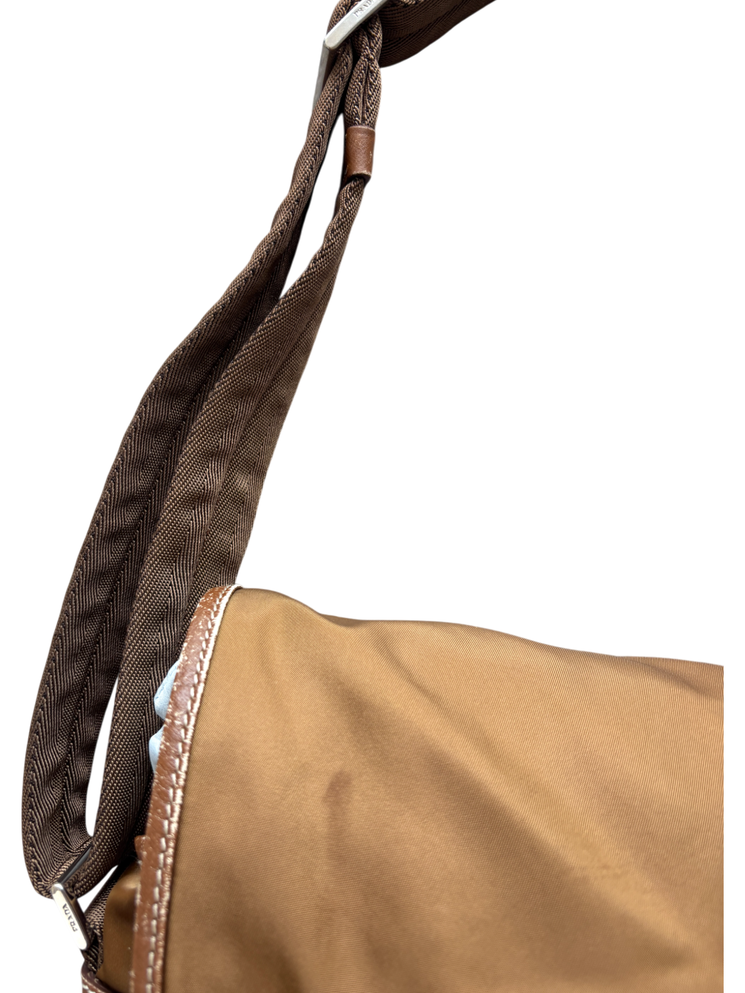 00'S PRADA NYLON MESSENGER BAG