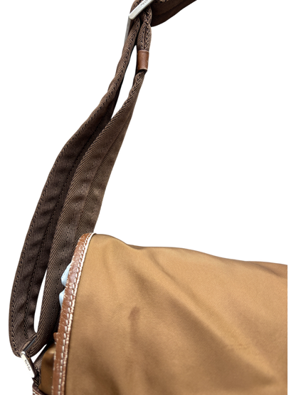 00'S PRADA NYLON MESSENGER BAG