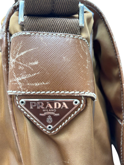 00'S PRADA NYLON MESSENGER BAG