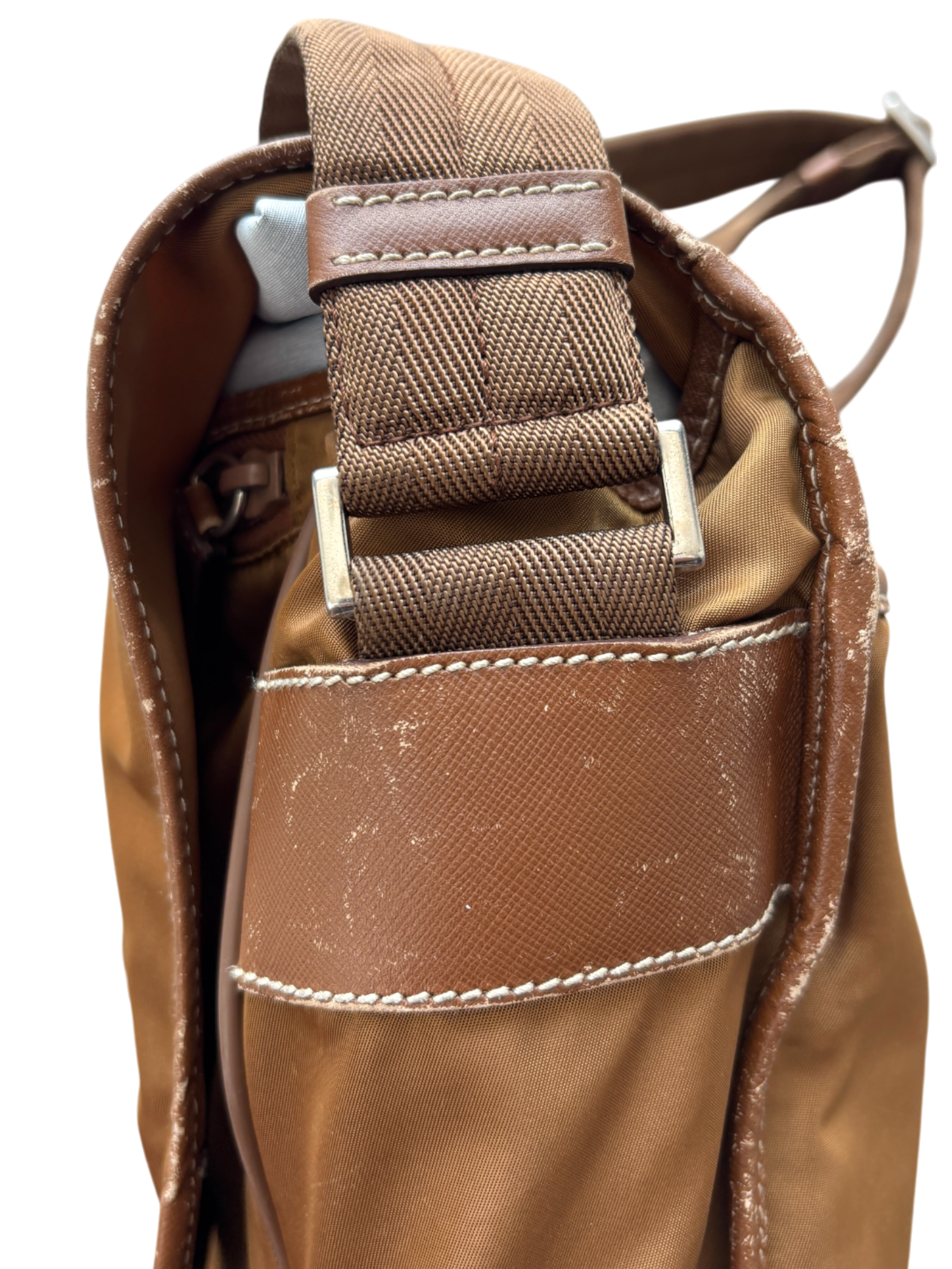 00'S PRADA NYLON MESSENGER BAG