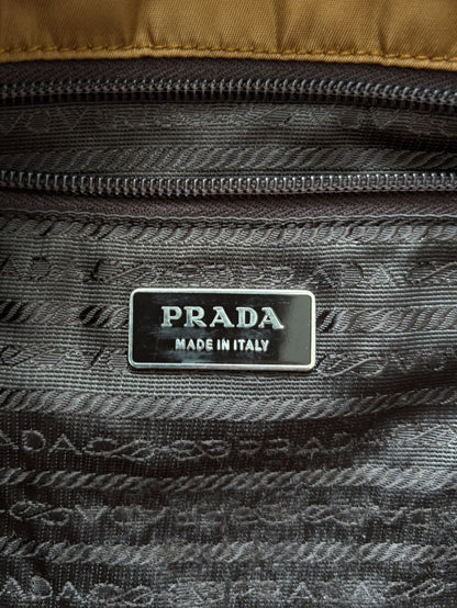 00'S PRADA NYLON MESSENGER BAG