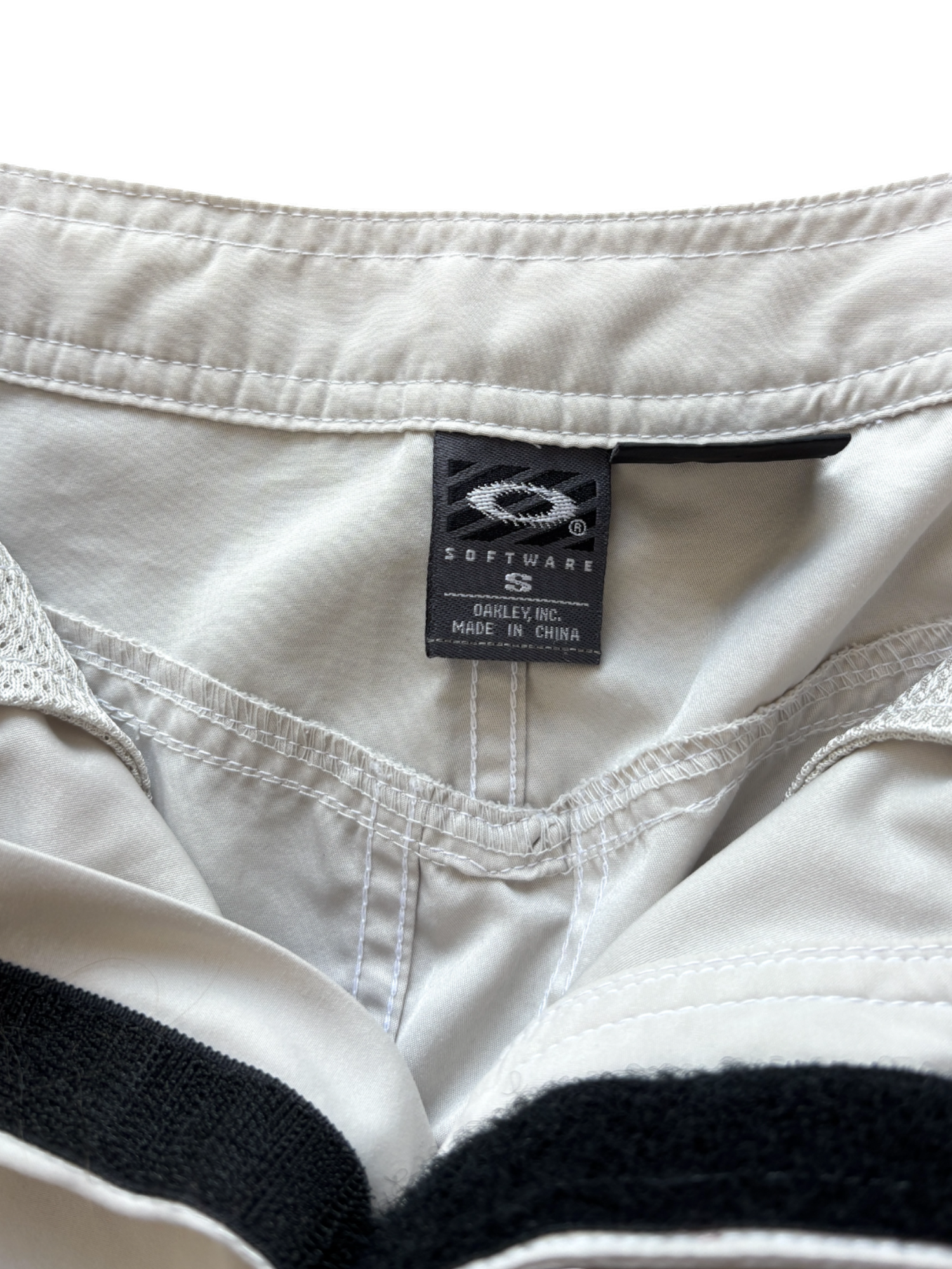 2000's Oakley Women's Cream Biker Shorts (S)