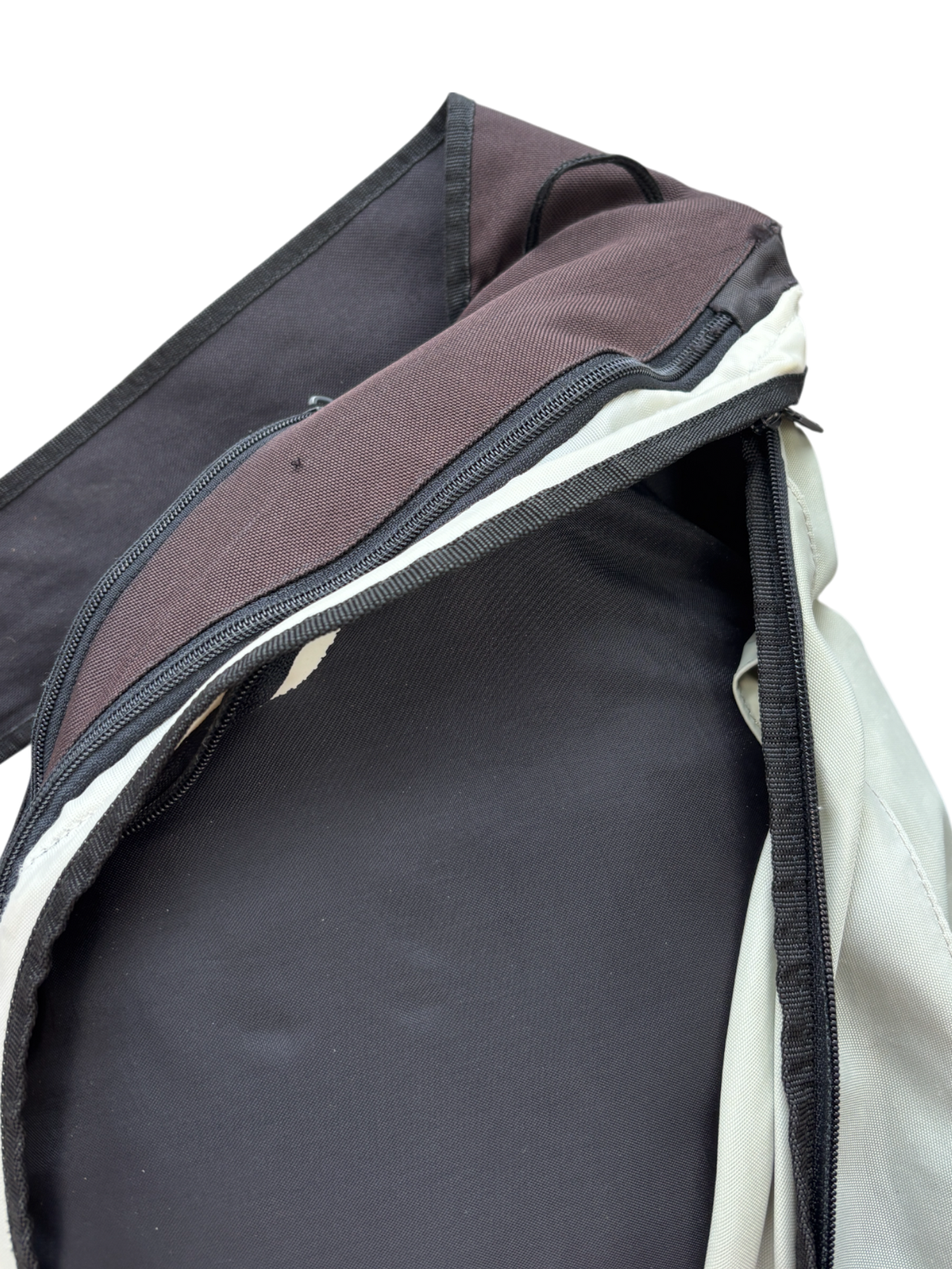00'S NIKE SLING BAG
