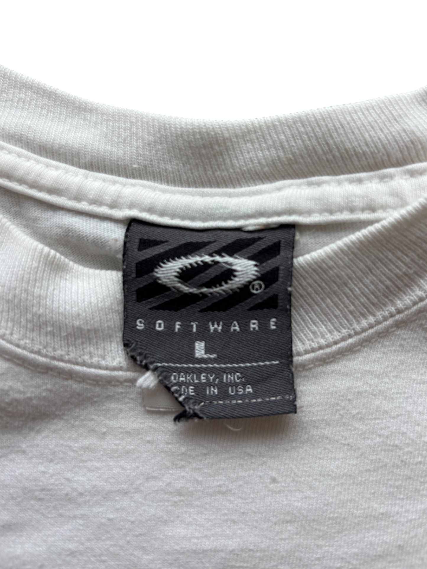 90'S OAKLEY SOFTWARE GIANT SKULL TEE