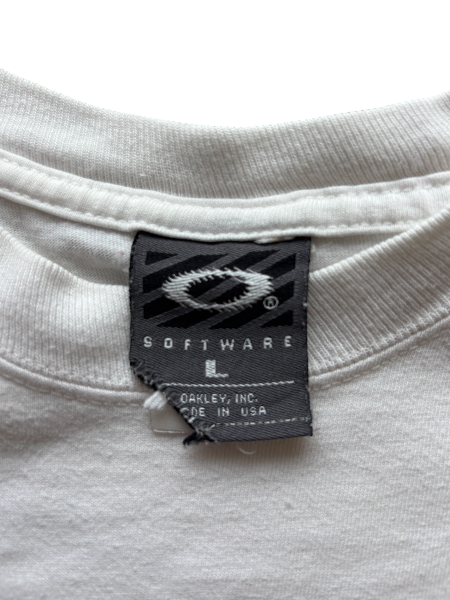 90'S OAKLEY SOFTWARE GIANT SKULL TEE