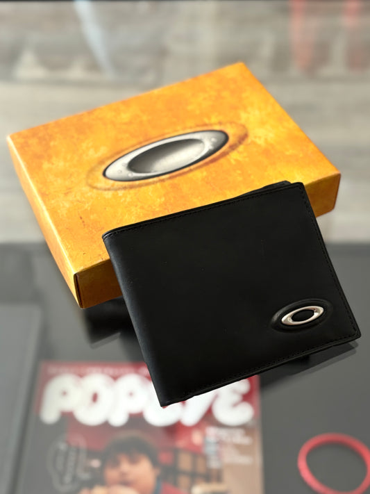 00'S DEADSTOCK OAKLEY SMALL ICON LEATHER WALLET