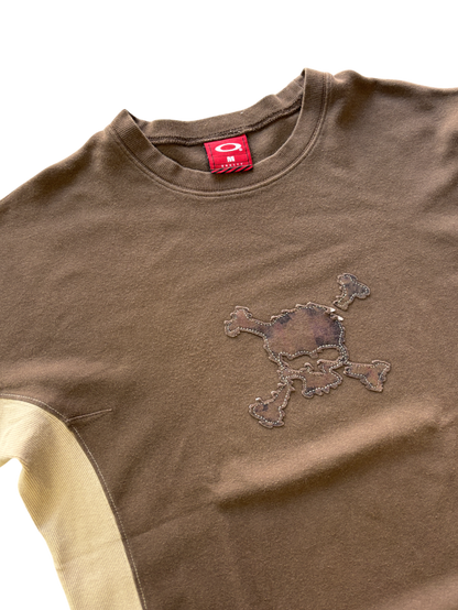 00'S OAKLEY EMBROIDERED SKULL TEE