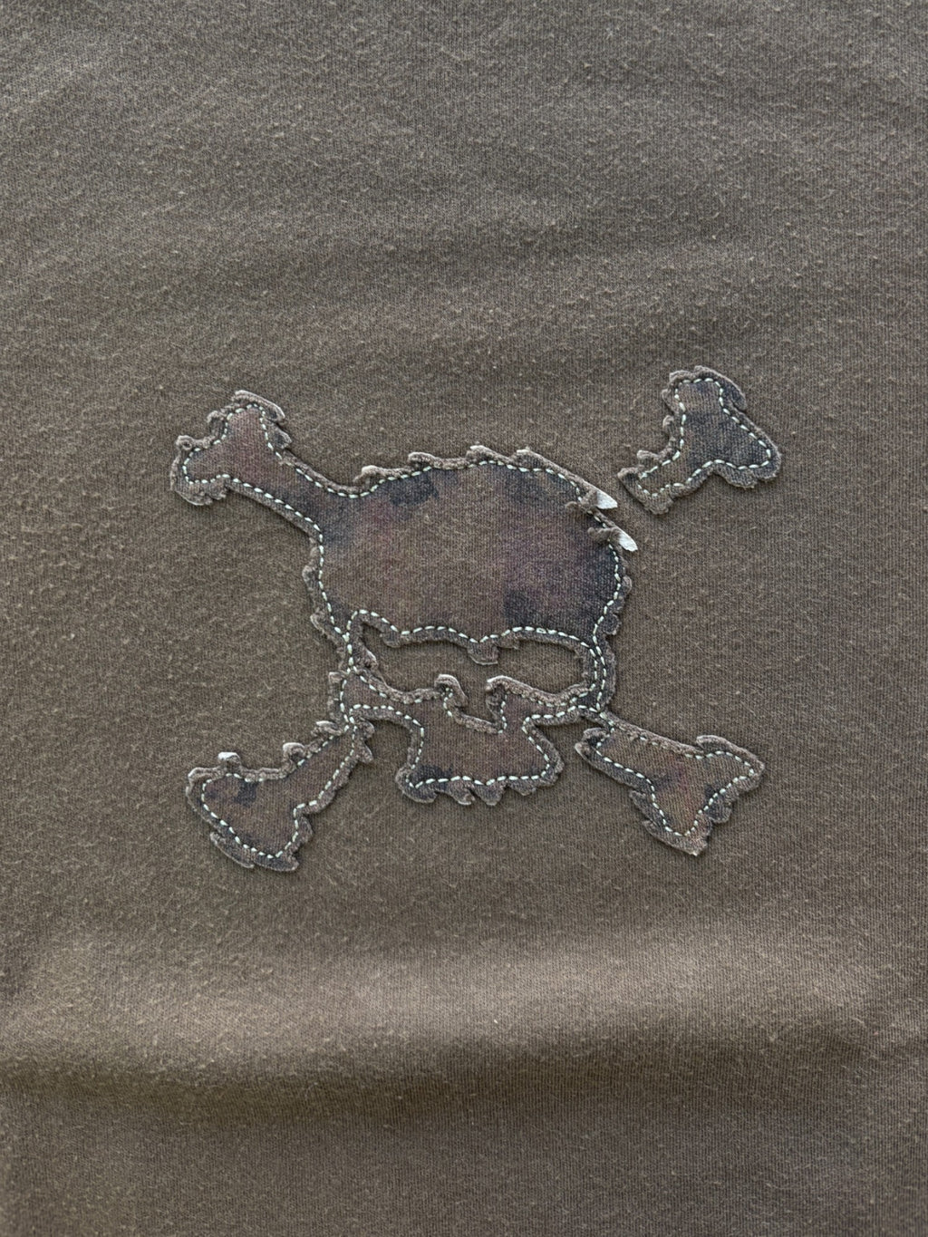 00'S OAKLEY EMBROIDERED SKULL TEE