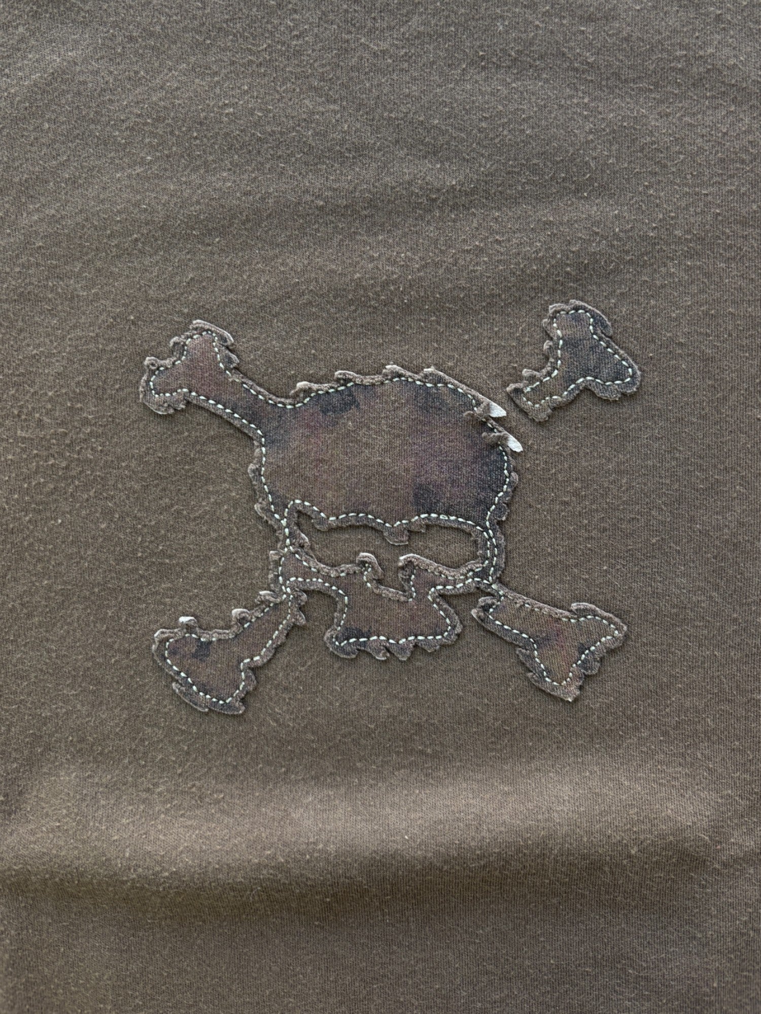 00'S OAKLEY EMBROIDERED SKULL TEE