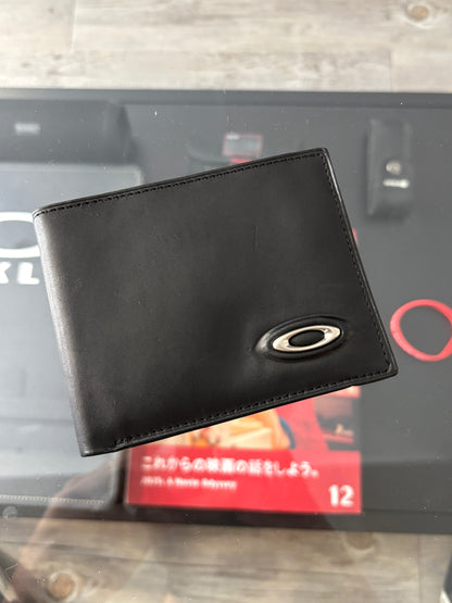 00'S DEADSTOCK OAKLEY SMALL ICON LEATHER WALLET