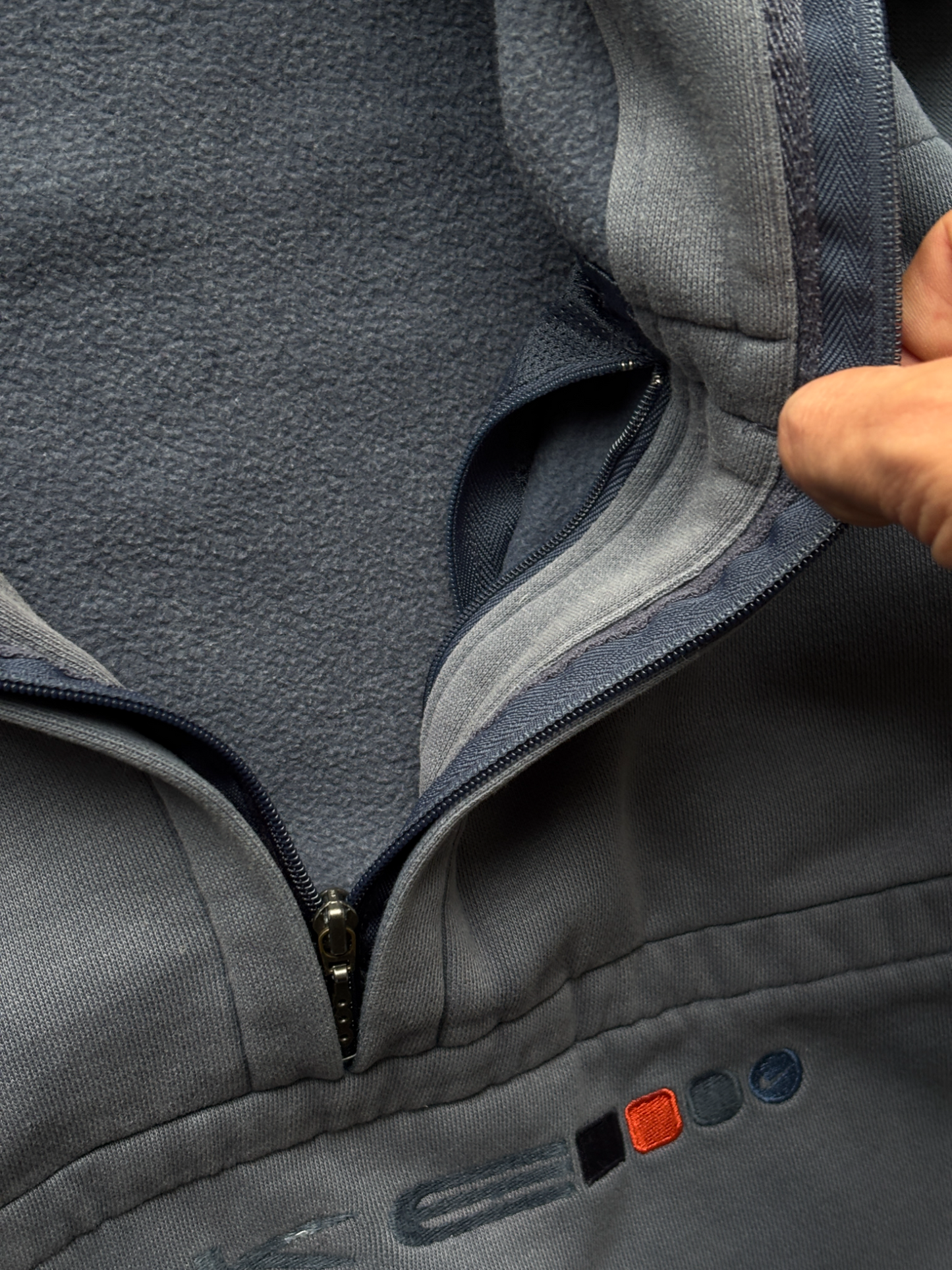 Early 2000's Nike 3/4 Spell Out Zip Up Sweater (M)