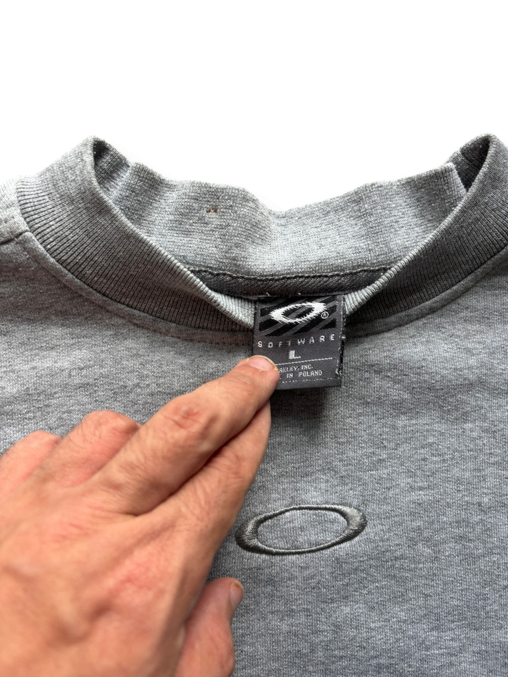 Early 2000's Oakley Software crewneck - size L tag, made in Poland