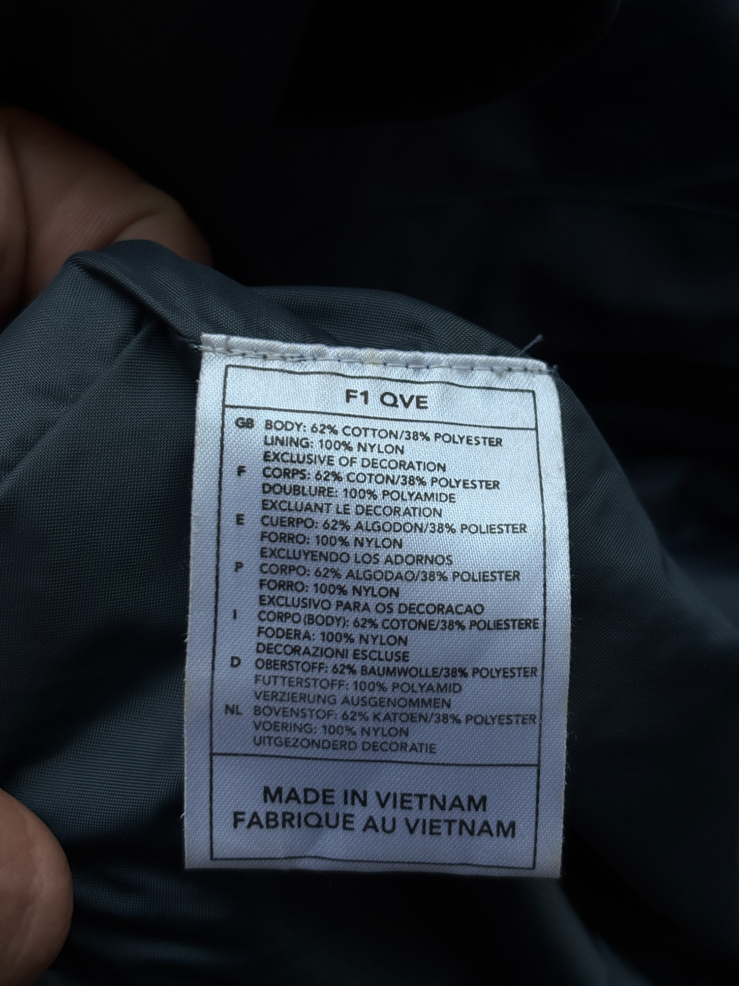 Nike Morse Code 2 in 1 Convertible Mp3 Jacket (M/L)