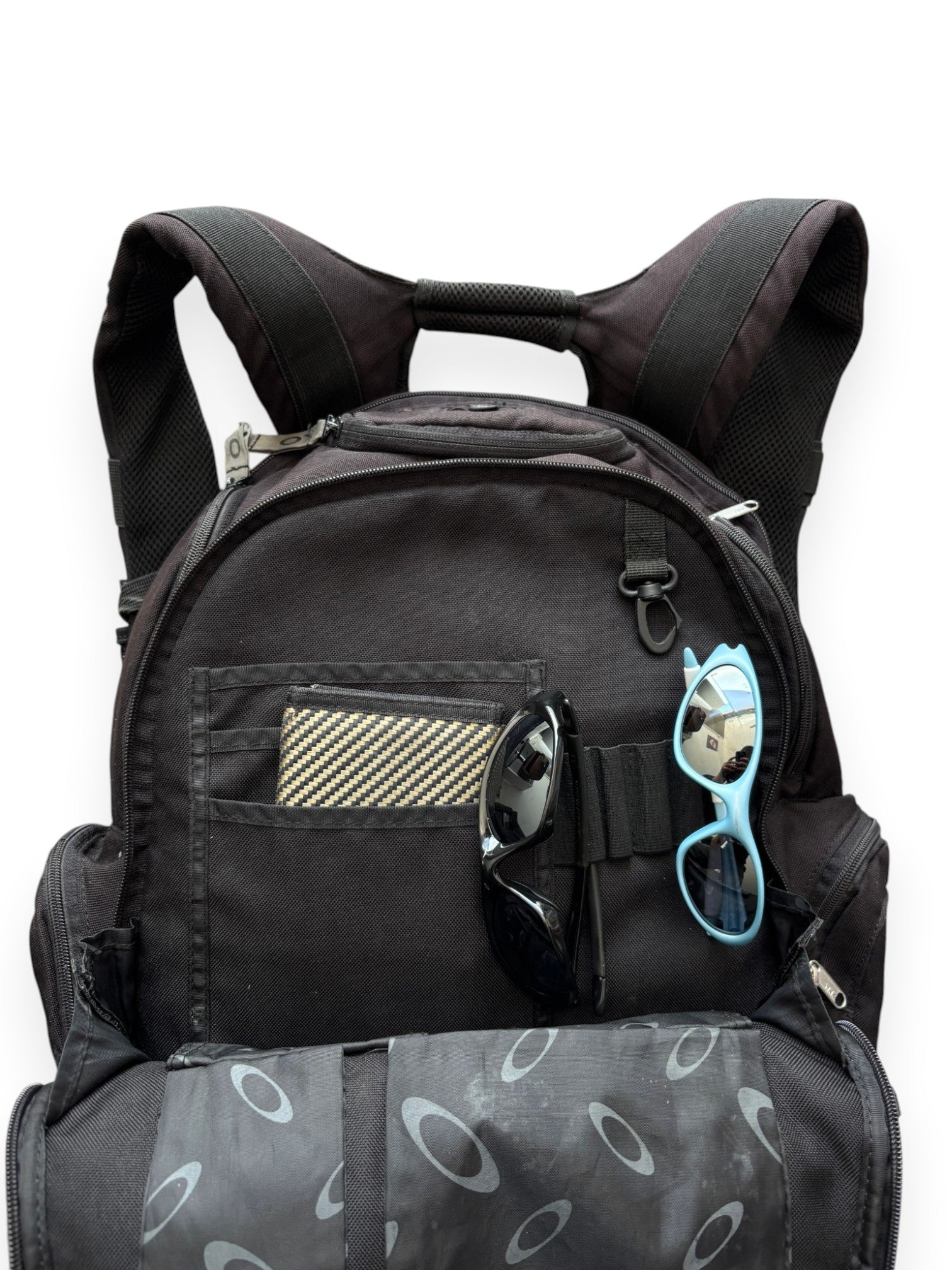 2000's Oakley Multi-Pocket Padded Backpack