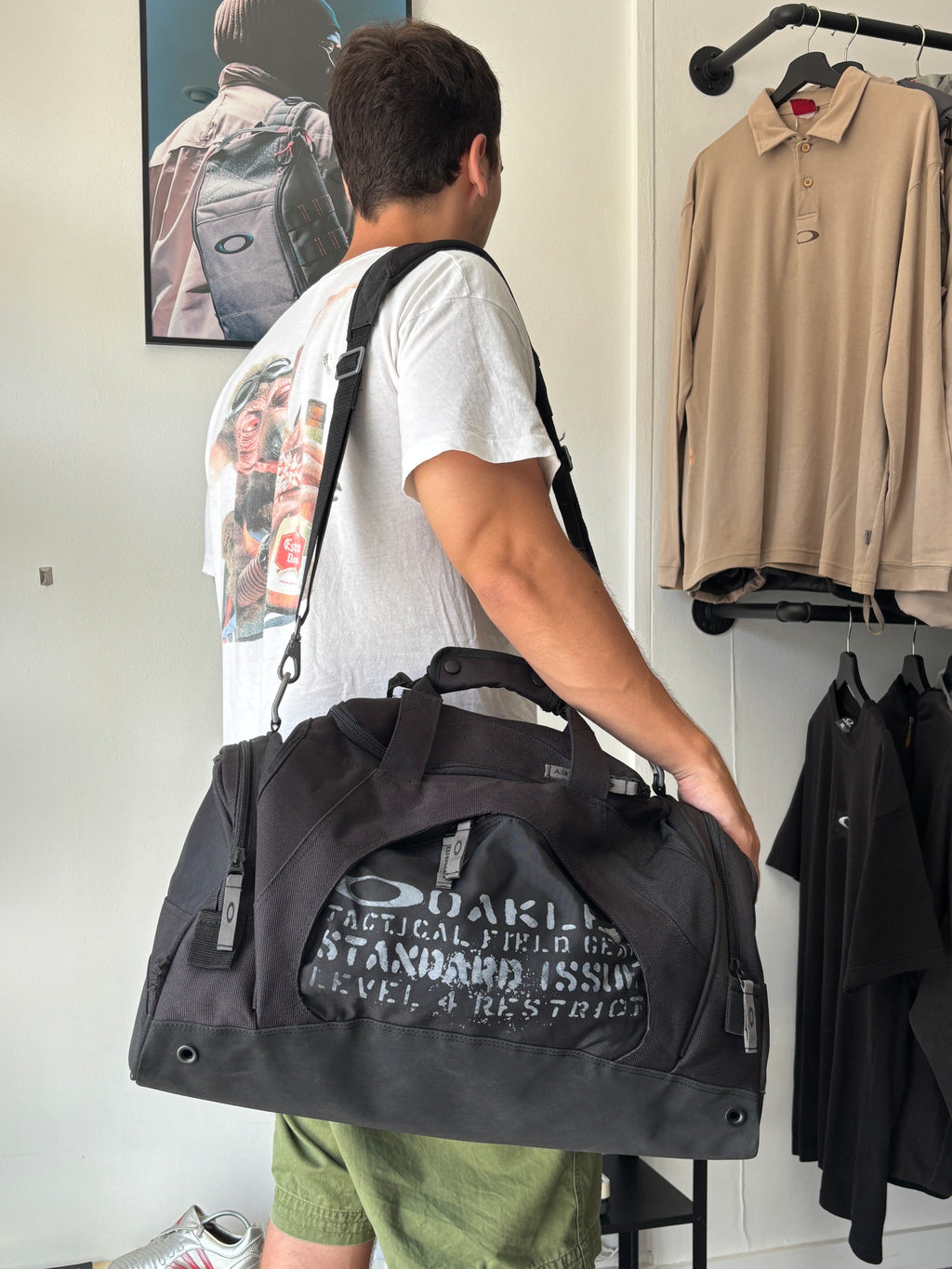 00'S OAKLEY JAPANESE EXCLUSIVE TACTICAL FIELD GEAR DUFFLE BAG