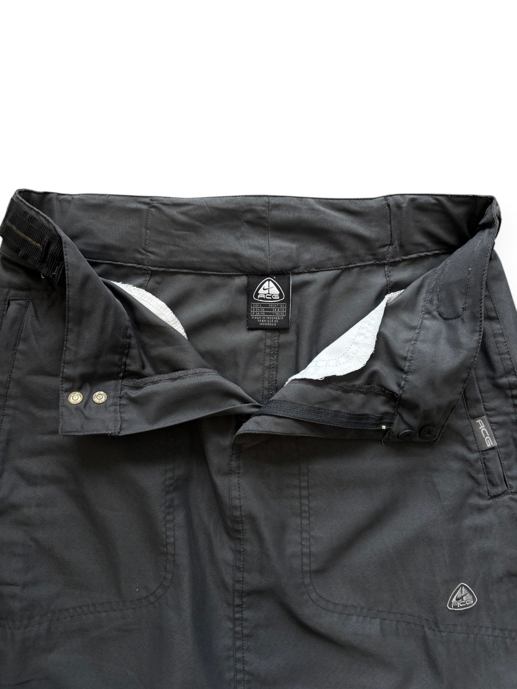 2002 Nike ACG 2 in 1 Convertible Tech Skirt (S-M)
