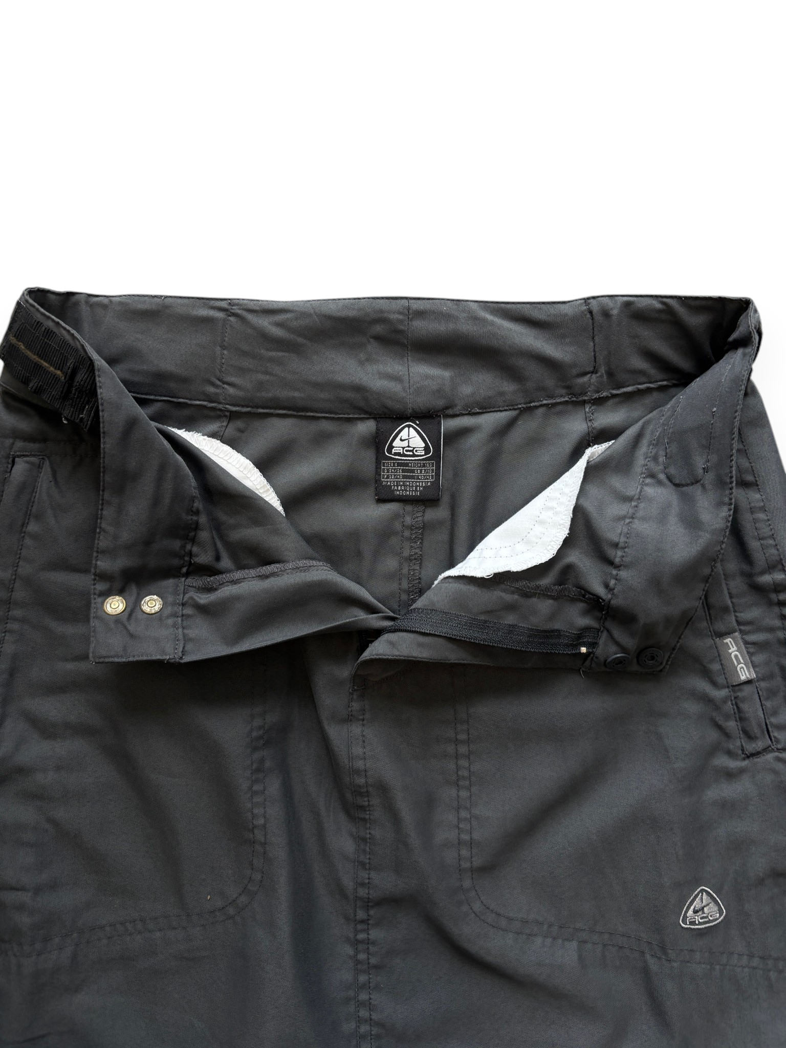 2002 Nike ACG 2 in 1 Convertible Tech Skirt (S-M)