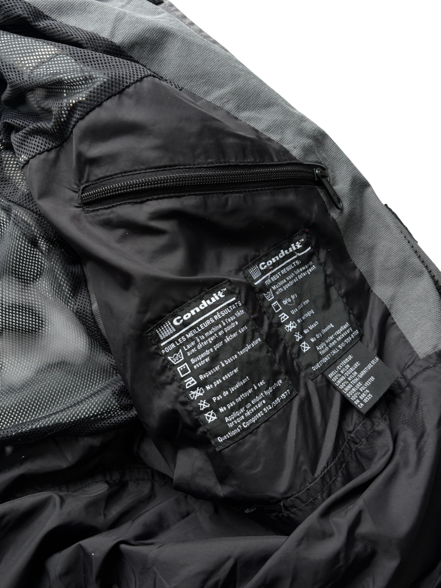 2000's Mountain Hardwear Waterproof Conduit Jacket (L)